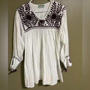 Native White Peasant Blouse with Burgundy Embroidery Sz Large
